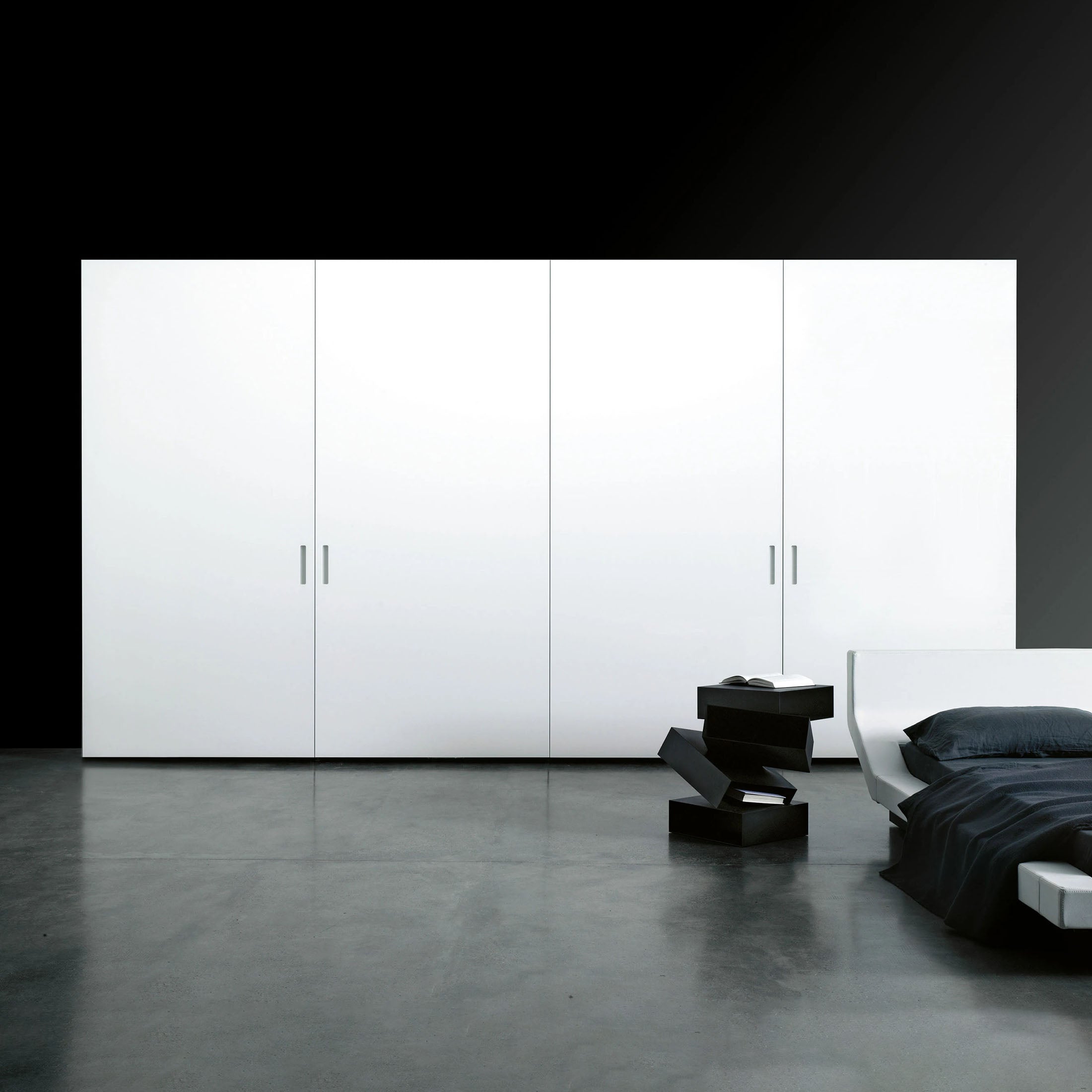Pull-out sliding - Storage Closet by Porro
