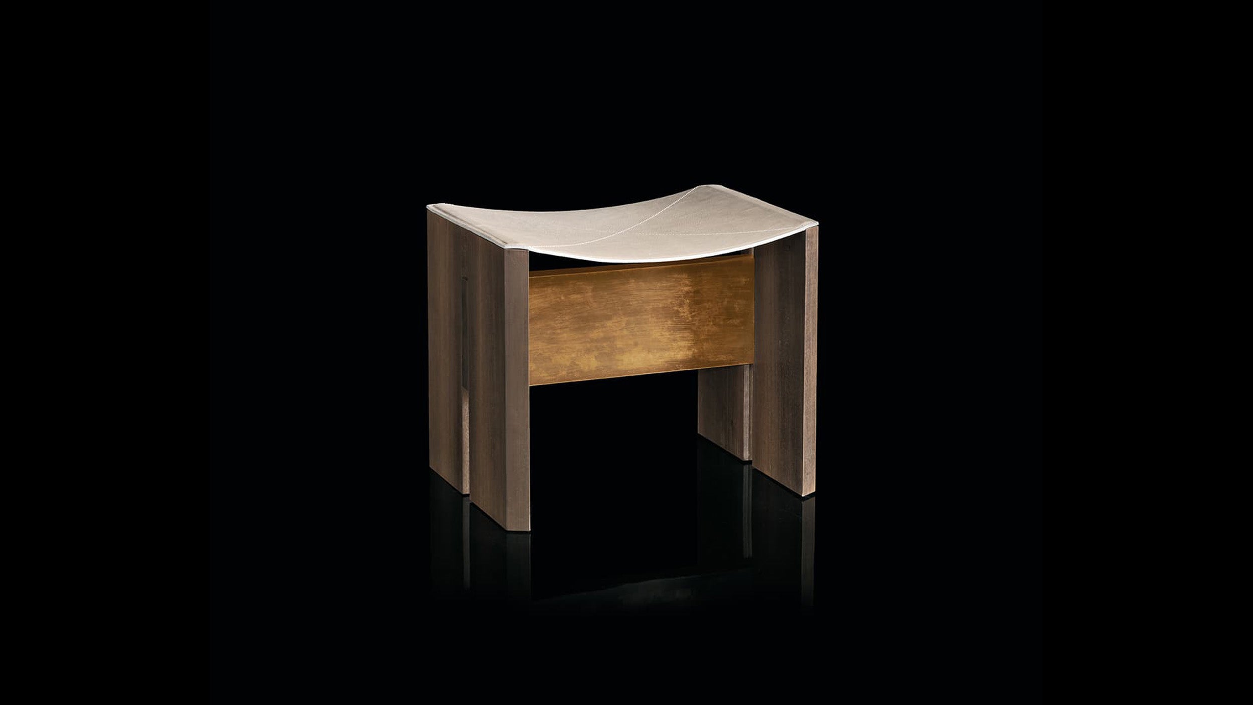 Desktop / Rio Stool, designed by Massimo Castagna for Henge