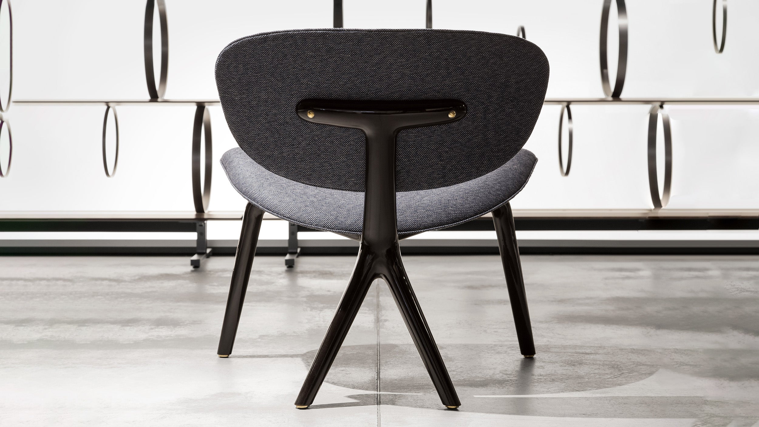 Desktop / Rondine, designed by DRAW Studio for Ceccotti Collezioni