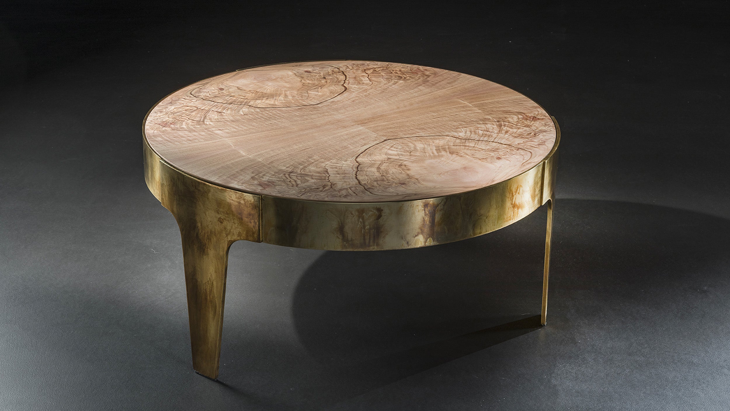 Desktop / SR Coffee Table, designed by Massimo Castagna for Henge