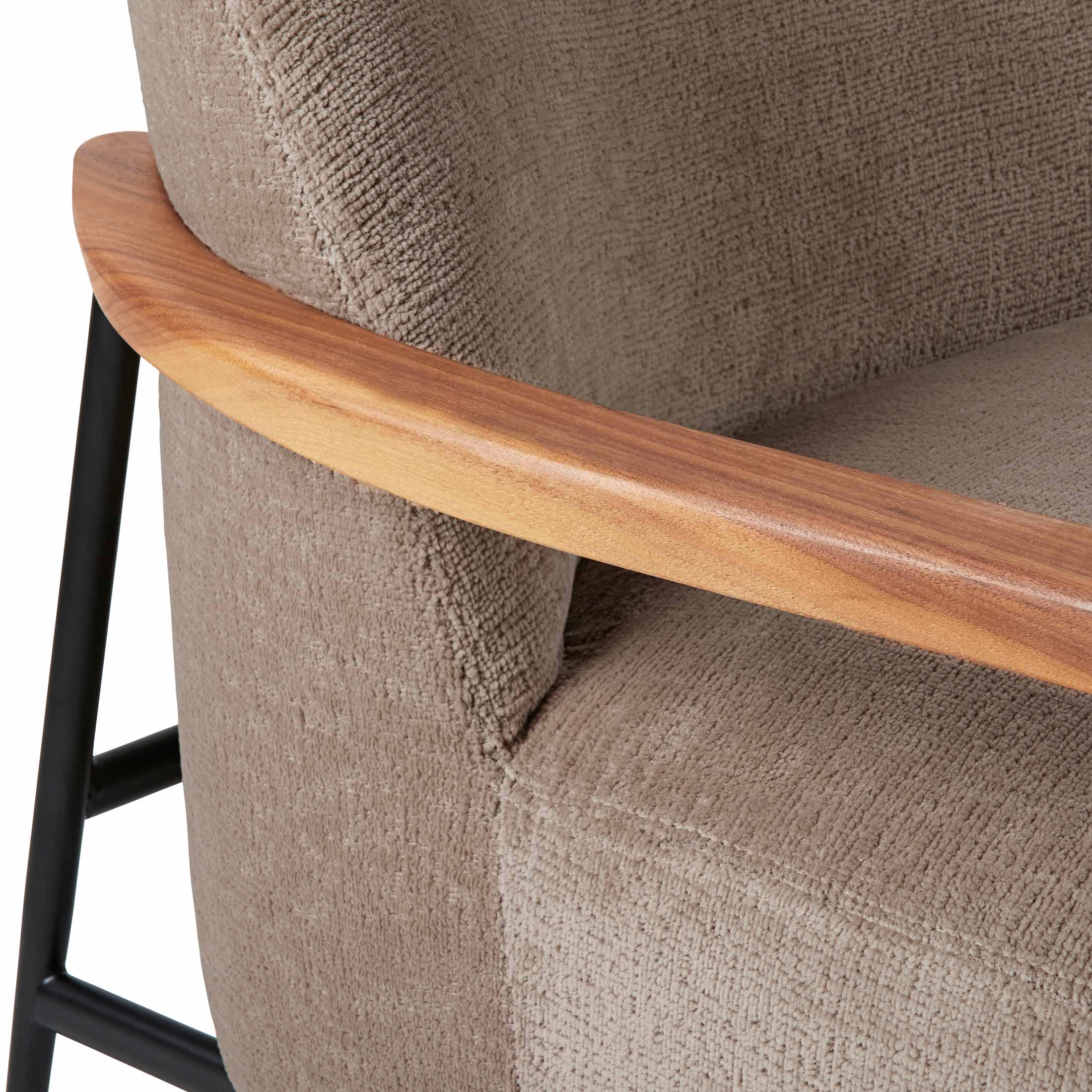 Mobile / Sejour Lounge Chair, designed by GamFratesi and made by Gubi