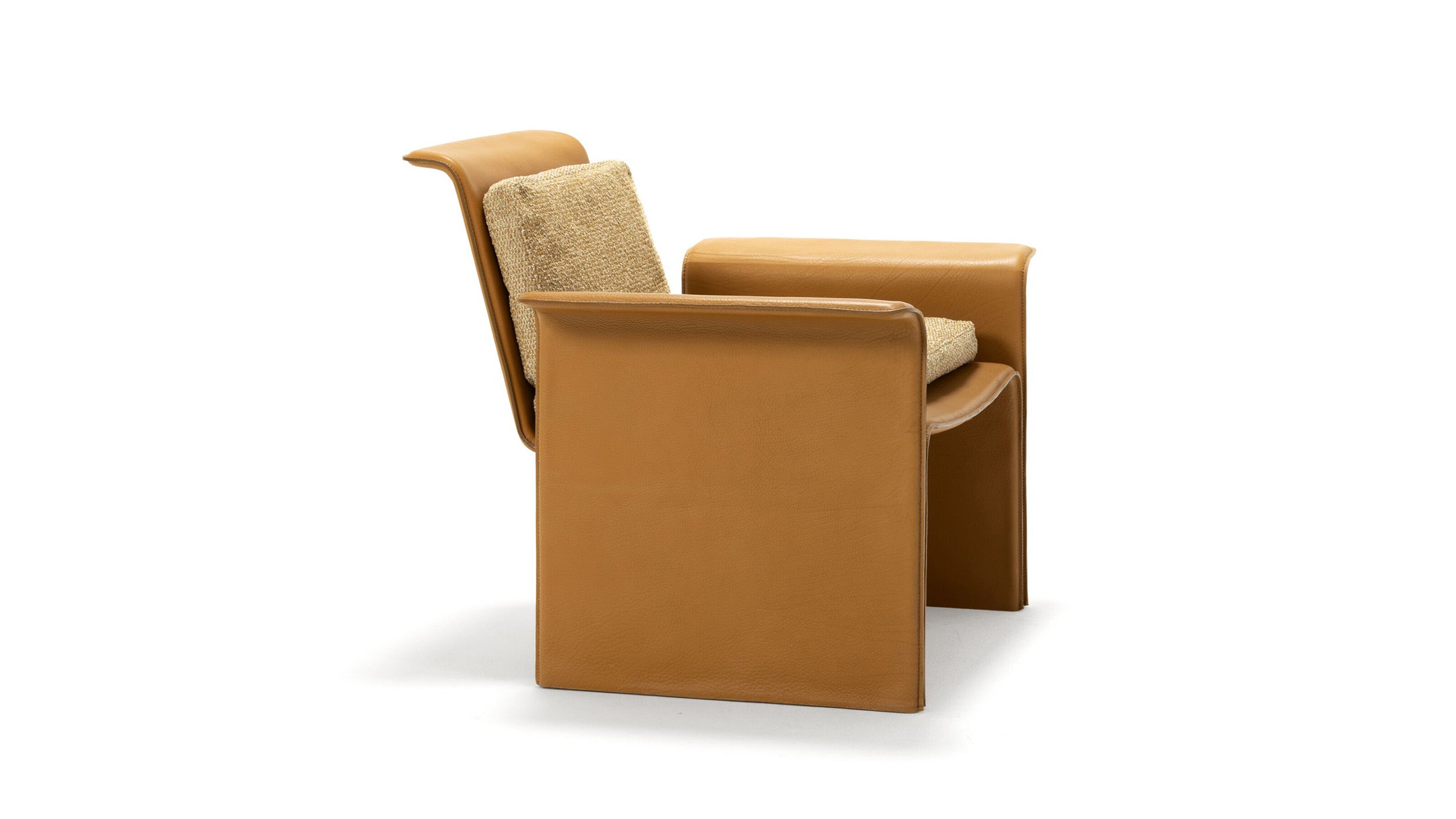 Desktop / Shell Armchair by Exteta