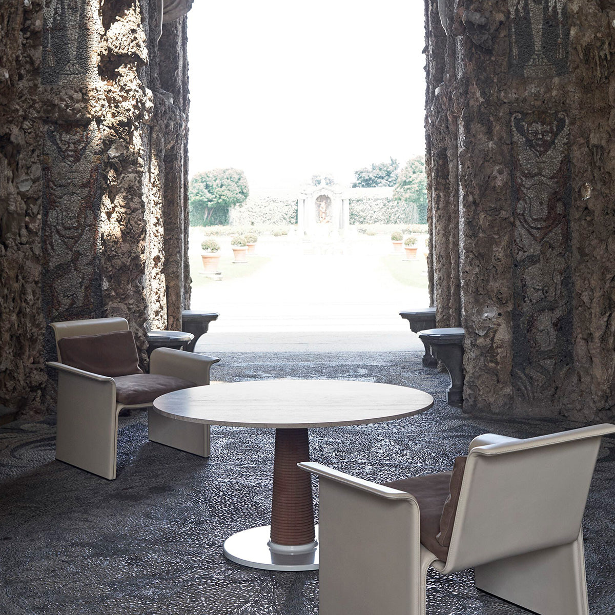 Mobile / Shell Armchair by Exteta