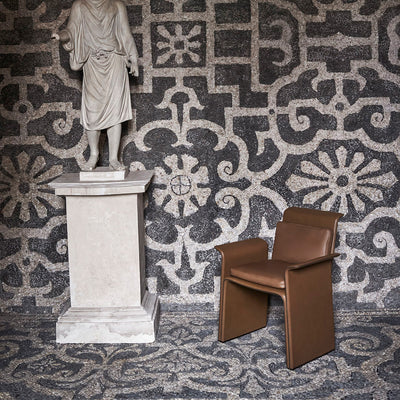 Mobile / Shell Chair by Exteta