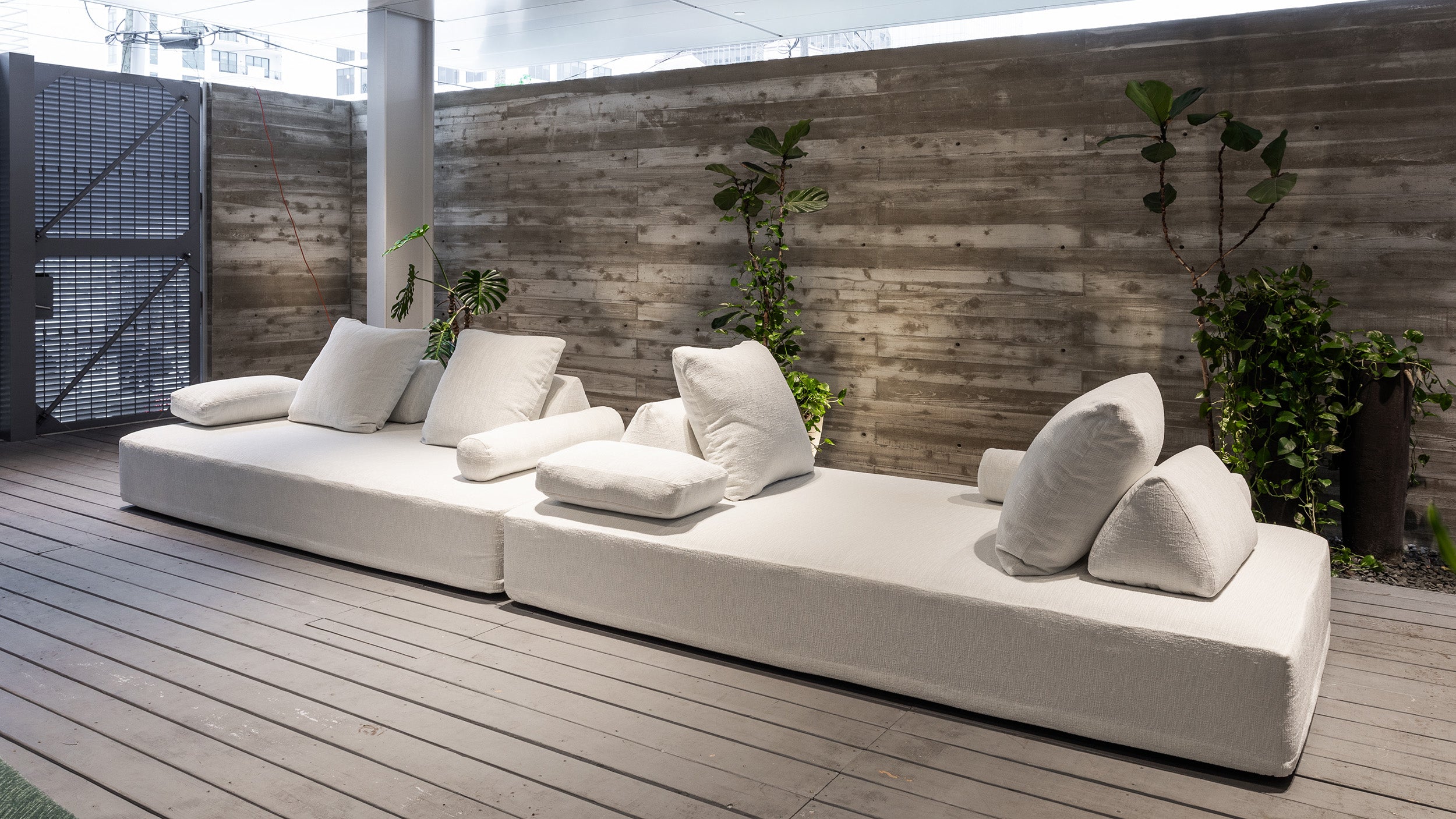 Desktop / Sherazade Outdoor Sofa, designed by Francesco Binfare for Edra