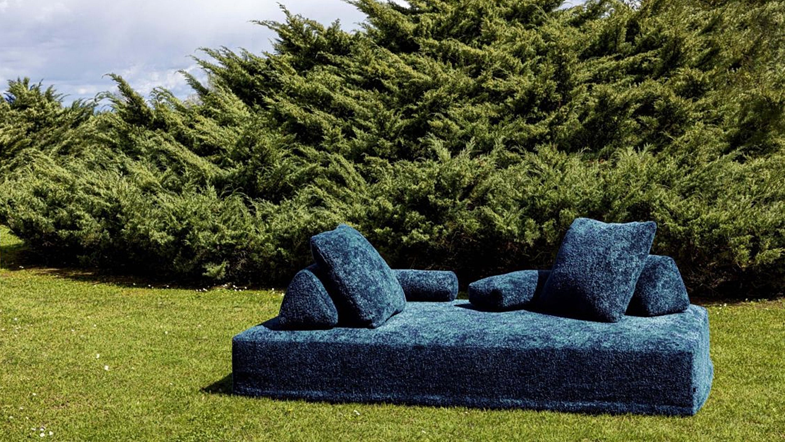 Desktop / Sherazade Outdoor Sofa, designed by Francesco Binfare for Edra
