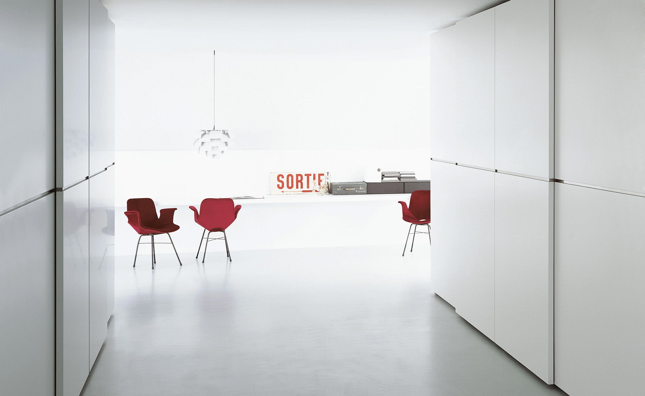 Sliding - Storage Closet by Porro