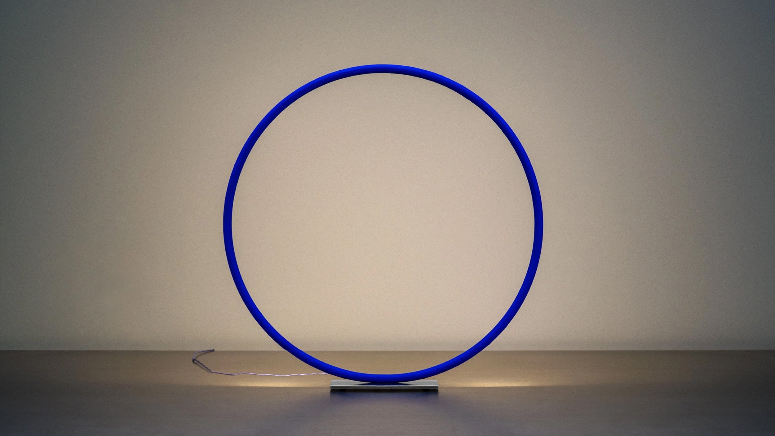 Desktop / Sorry Giotto Table Lamp, by Catellani & Smith
