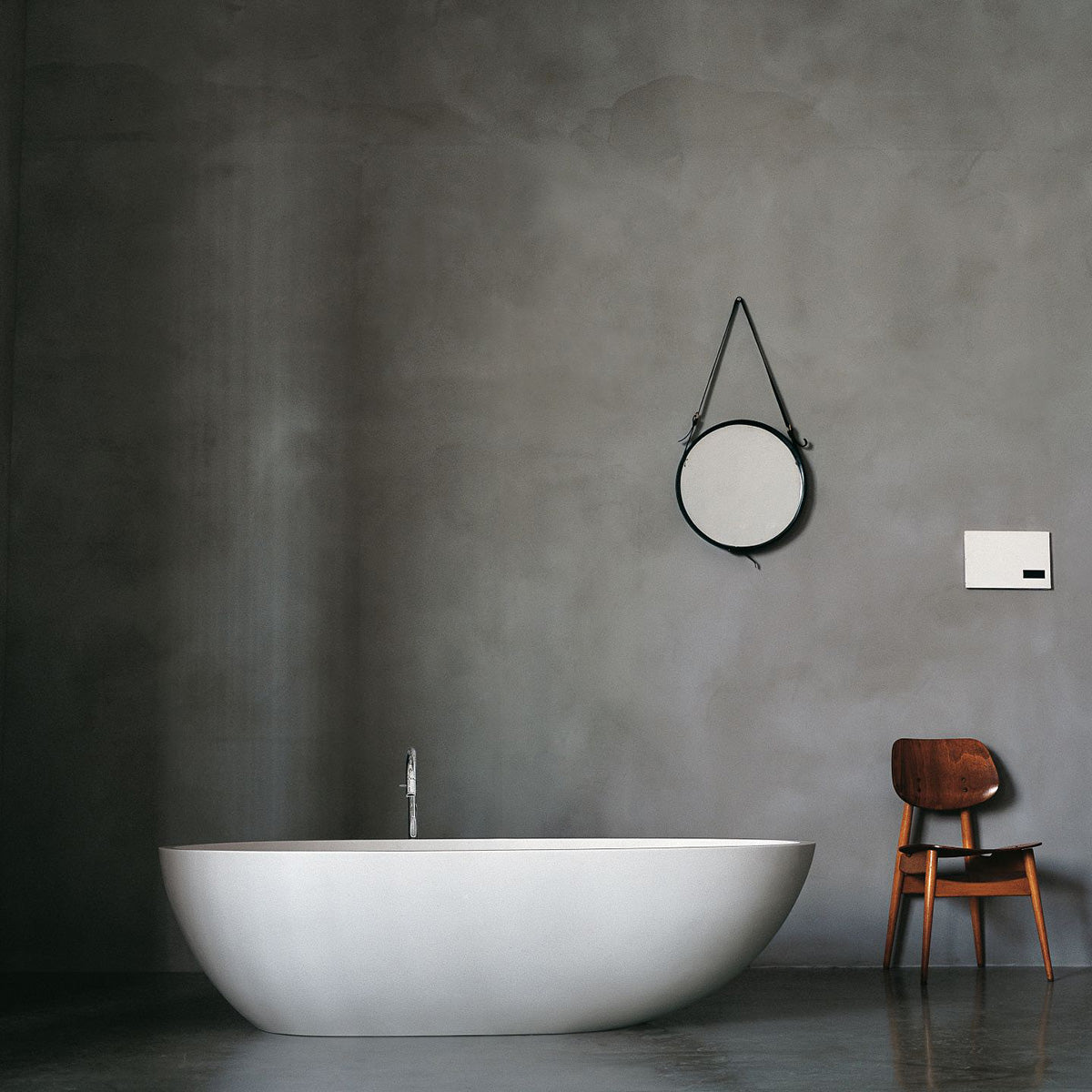 Mobile / Spoon XL Bathtub, designed by Benedini Associati for Agape