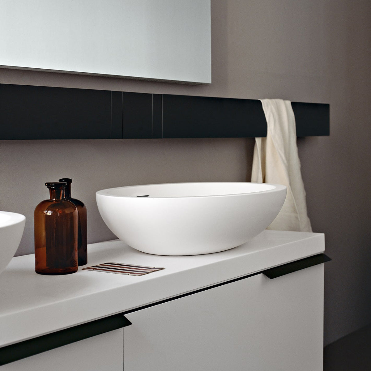 Mobile / Spoon XL Washbasin, designed by Benedini Associati for Agape