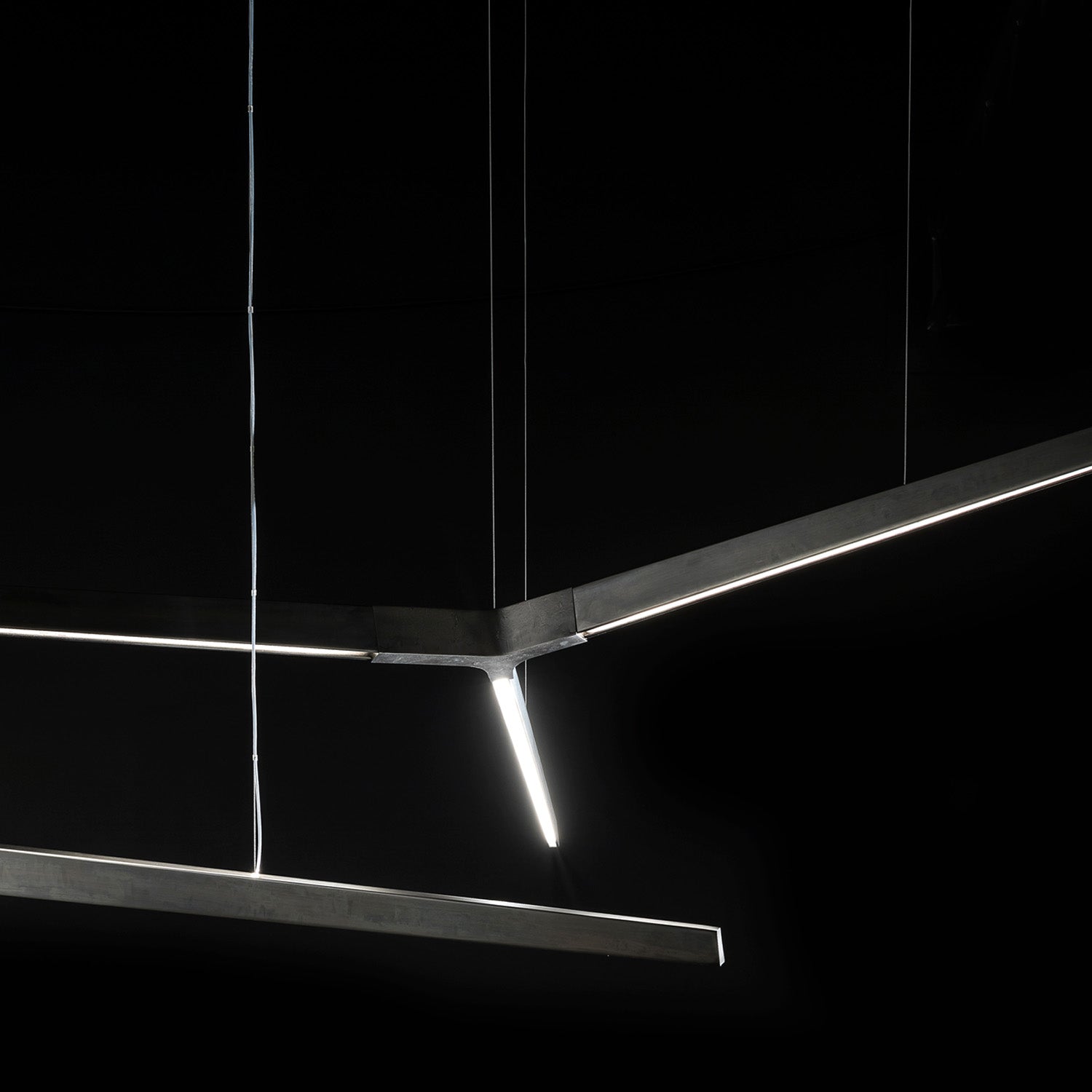 Mobile / Starlight Horizontal XL Pendant Light, designed by Massimo Castagna for Henge