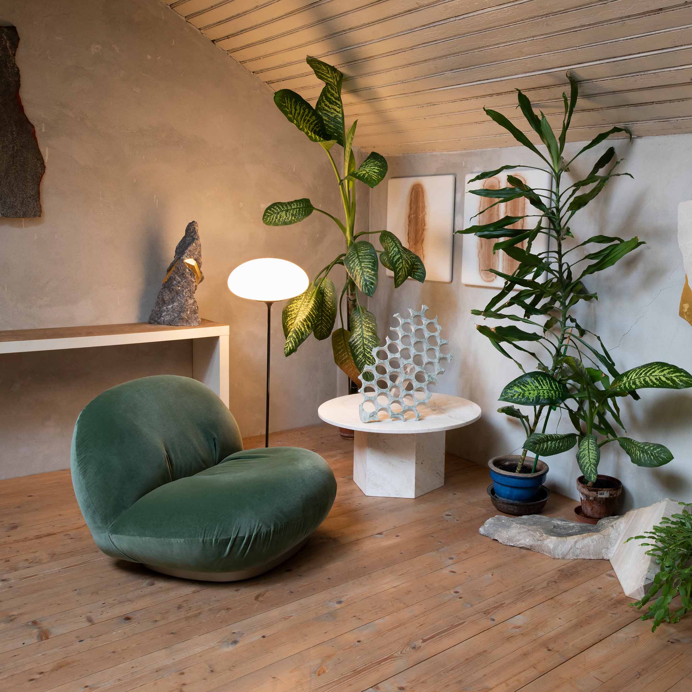 Mobile / Stemlite Floor Lamp, designed by Bill Curry for Gubi