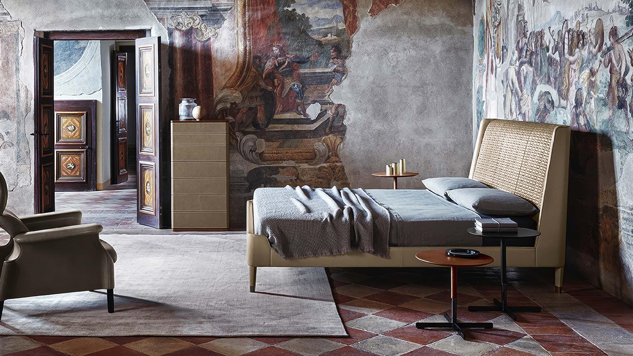 Poltrona Frau Bed Suzie Wong Bed