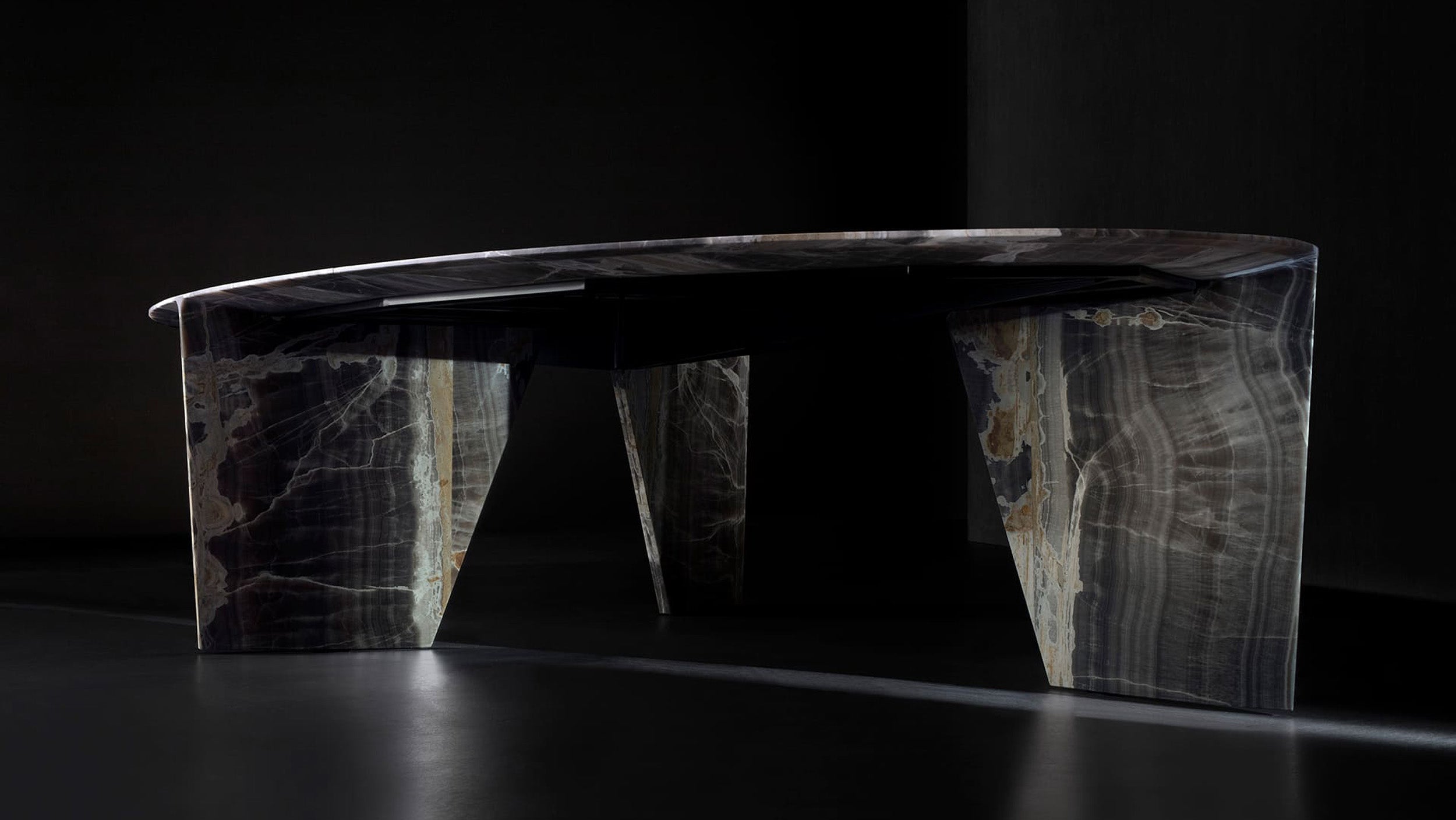 Desktop / Synapse Dining Table, designed by Massimo Castagna for Henge