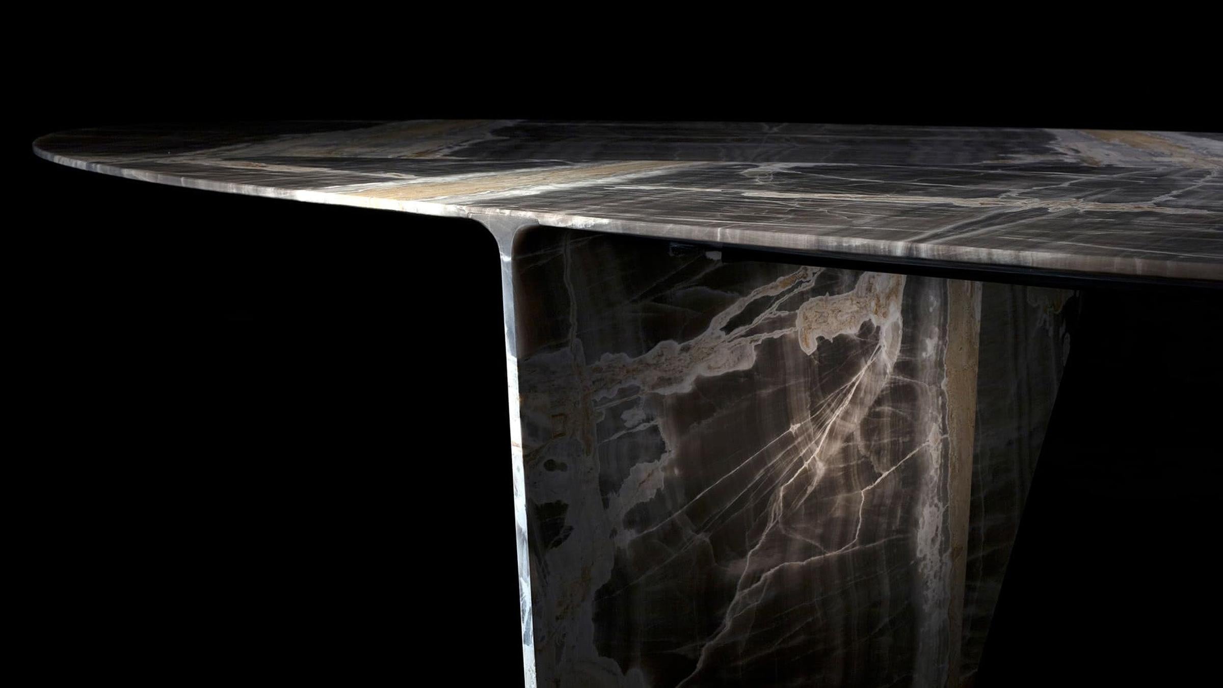 Henge Table Synapse Dining Table