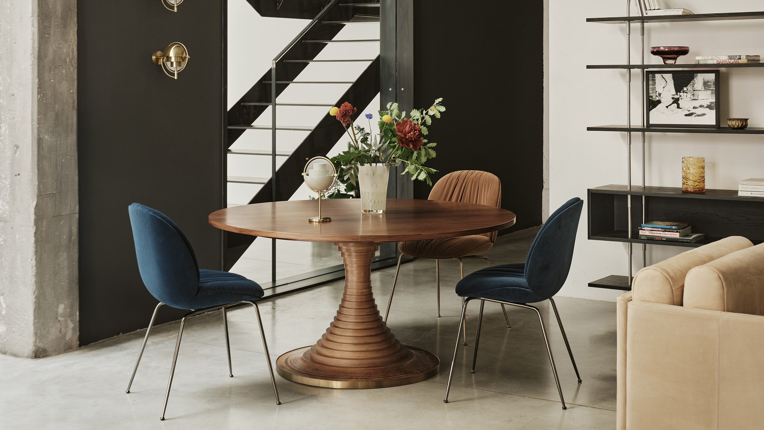 Desktop / Tavolo a Dischi Dining Table, designed by Carlo de Carli and made by Gubi