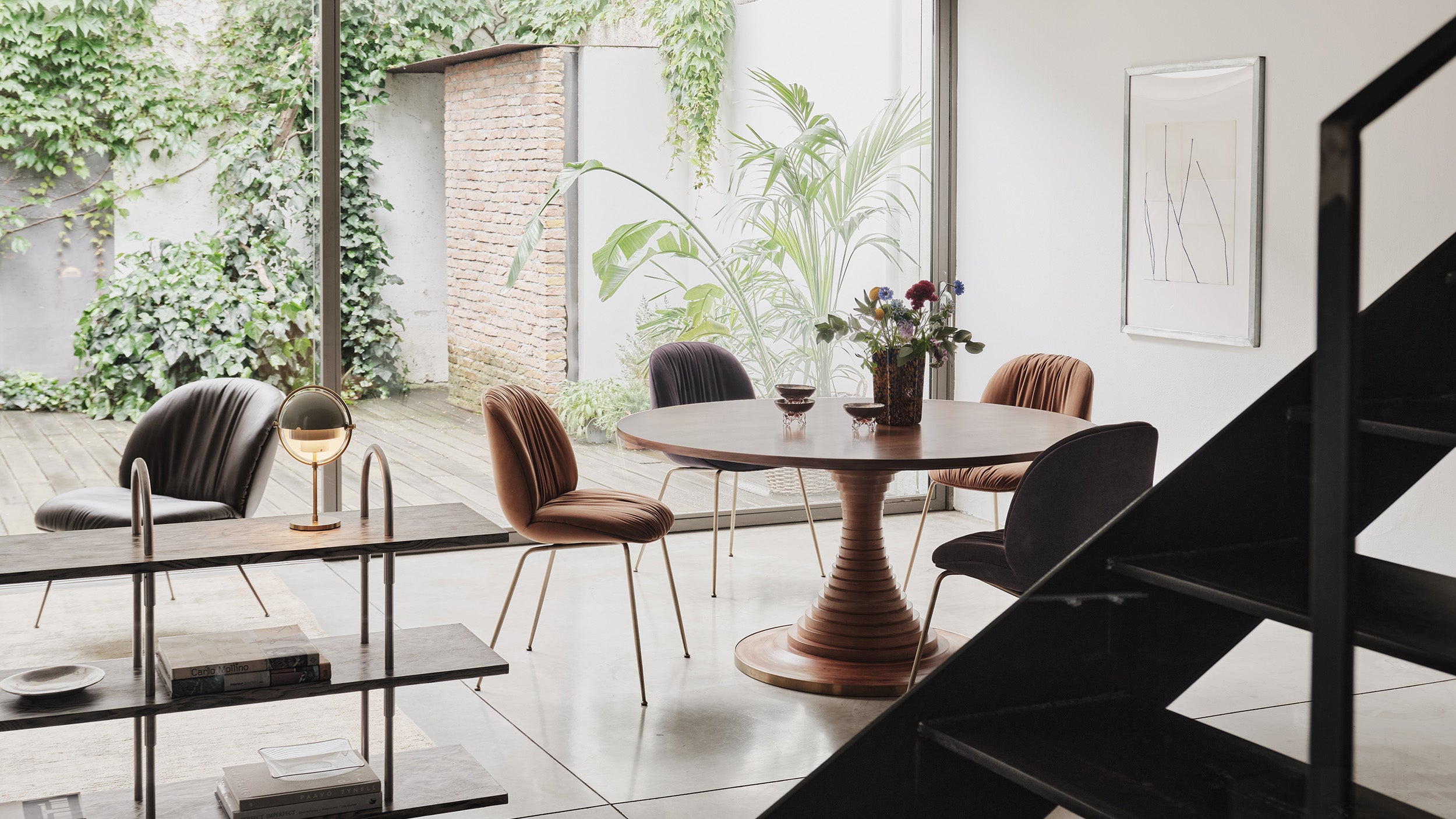 Desktop / Tavolo a Dischi Dining Table, designed by Carlo de Carli and made by Gubi