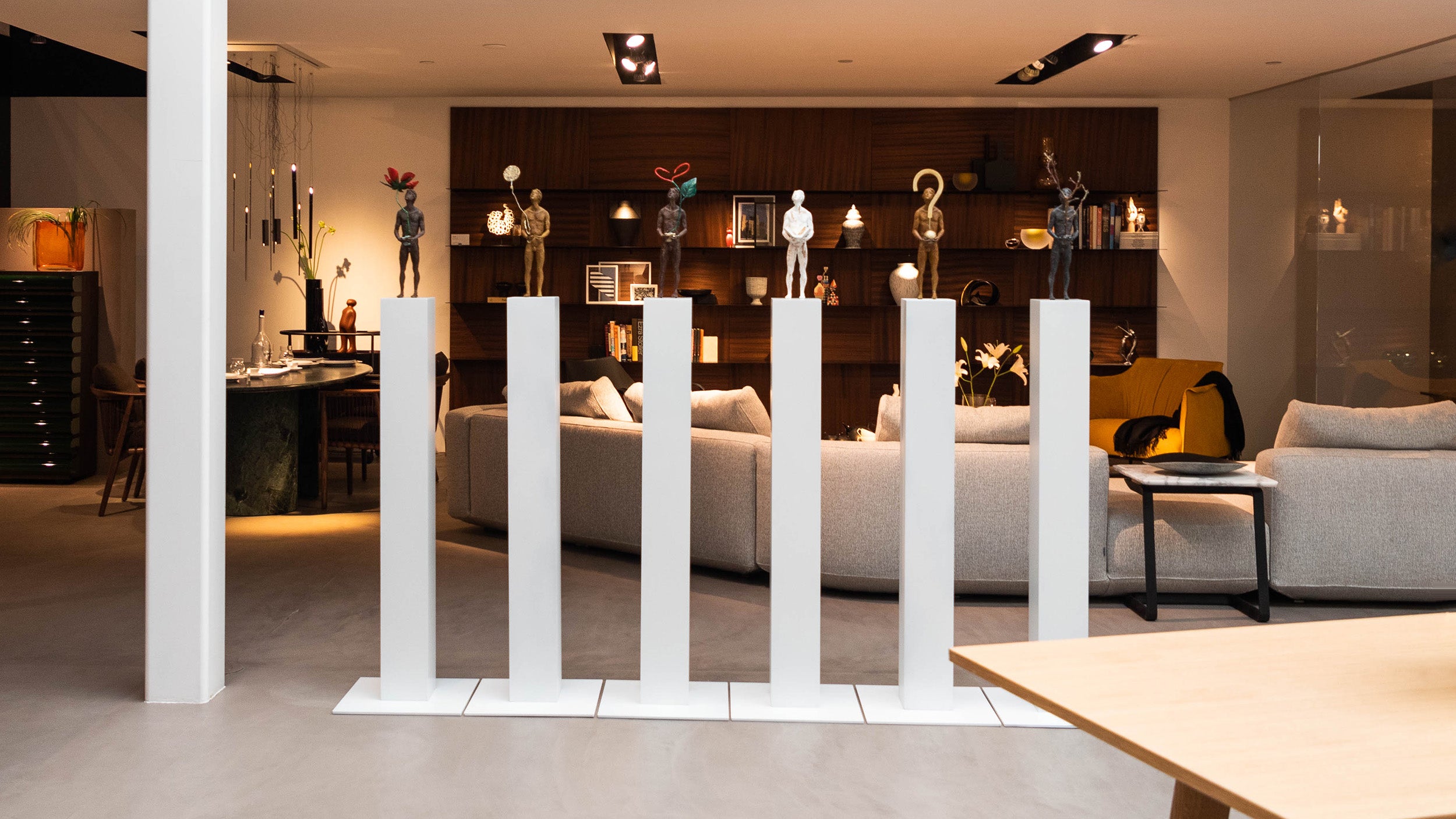 Desktop / Thoughts IV – Love sculpture, designed by Raffaella Benetti for Gardeco