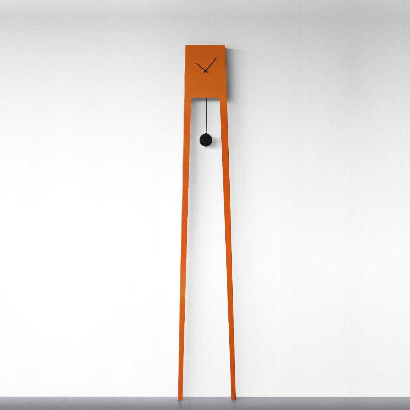 Orange / Mobile / BlackMenu / Tiuku Standing Pendulum Clock, designed by Ari Kanerva
