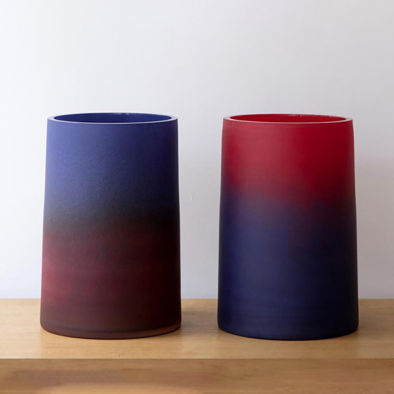Red Interior/ Mobile / BlackMenu / VCE VCA Vase, designed By Klaar Prims
