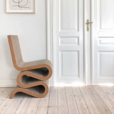Mobile / BlackMenu / Wiggle Side Chair made by Vitra