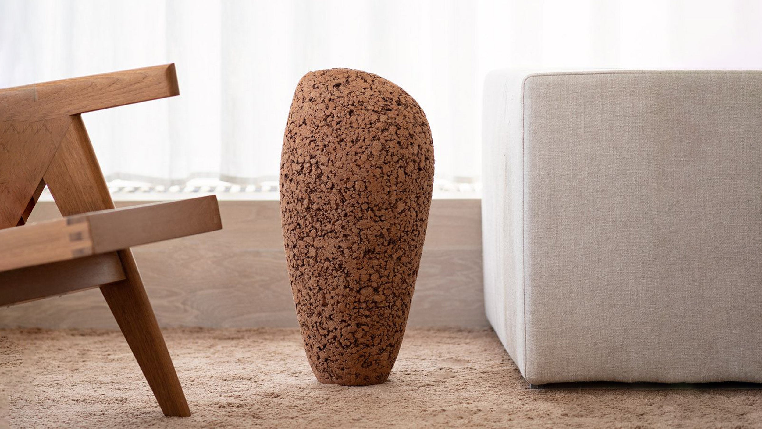 Desktop / Vaso Formigueiro 13A, designed by Domingos Tótora&nbsp;for Gardeco