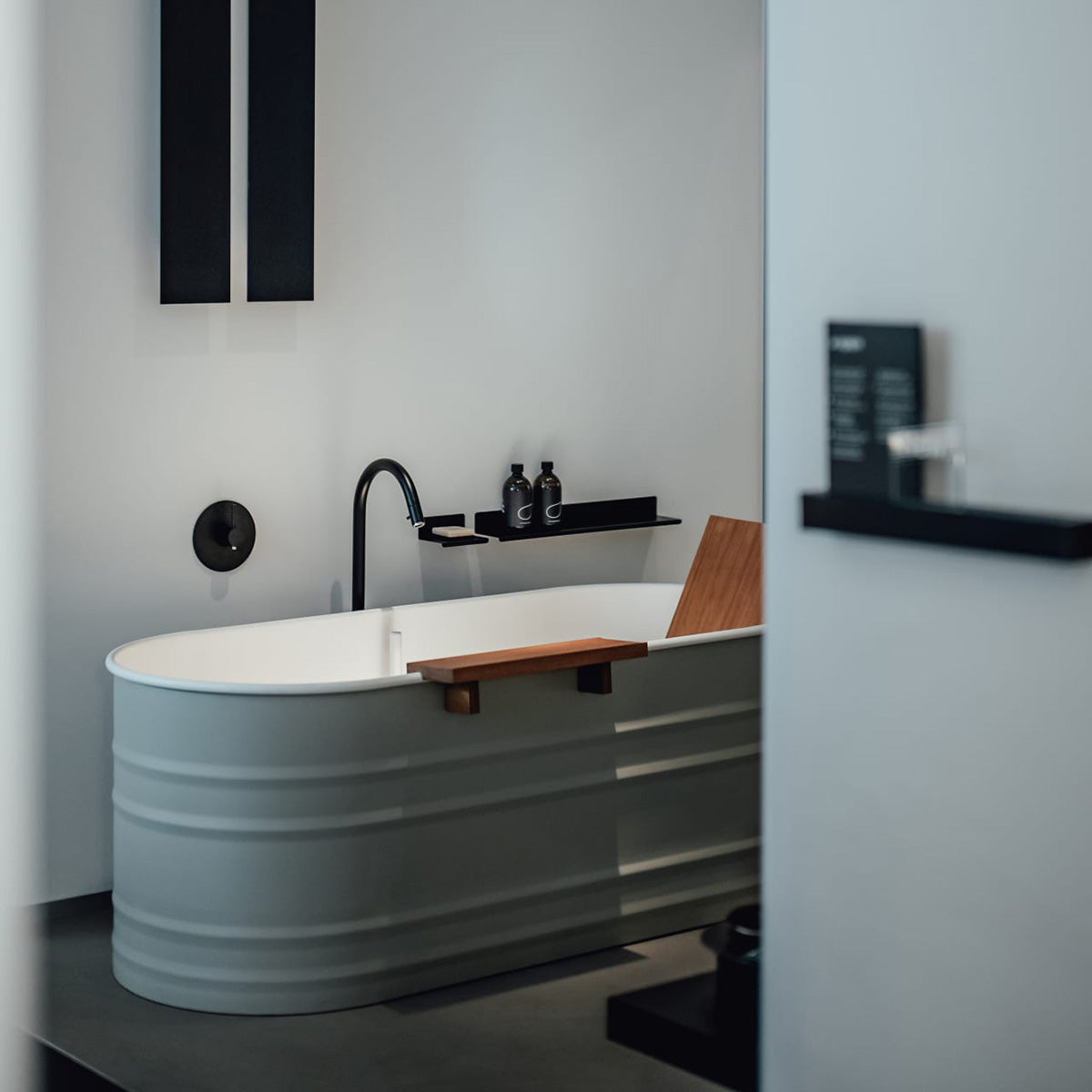 Mobile / Vieques Bathtub, designed by Patricia Urquiola for Agape