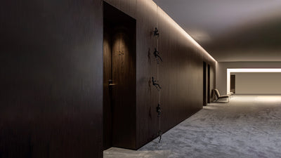 Desktop / We Can Do It Bronze Sculpture, designed by Pantaleo Musaro for Gardeco