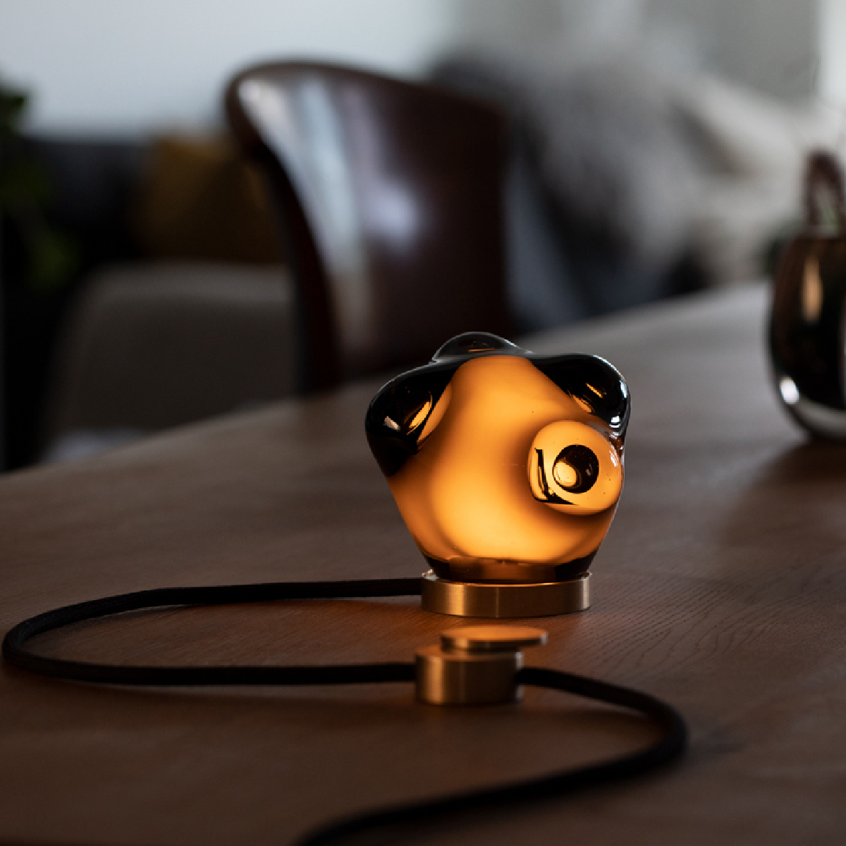 Mobile / WhiteMenu / 57t Table Lamp, designed by Omer Arbel