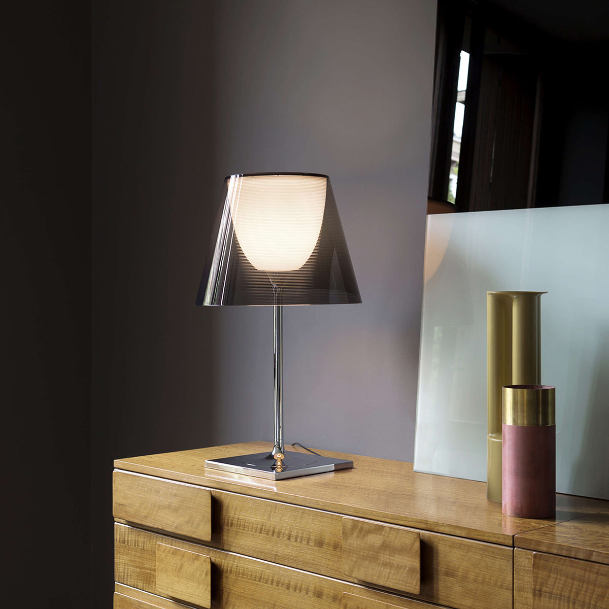 Mobile / Ktribe T1 Table Lamp, designed by Philippe Starck made by Flos 