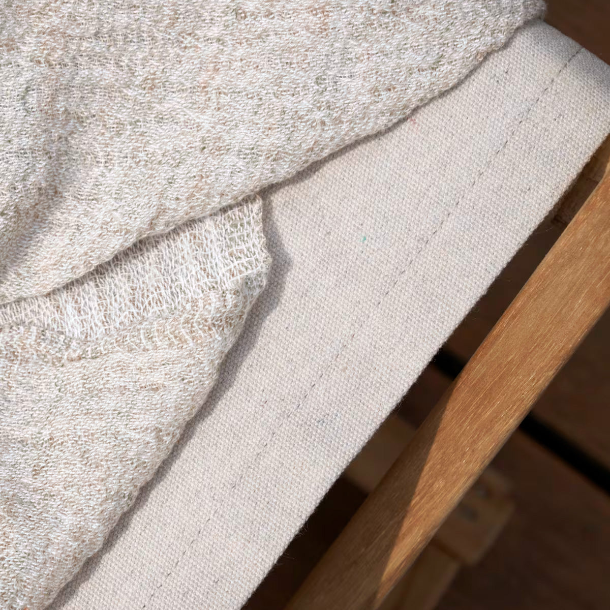 Mobile / BM5768 Deck Chair Footstool, designed by Børge Mogensen for Carl Hansen and Søn