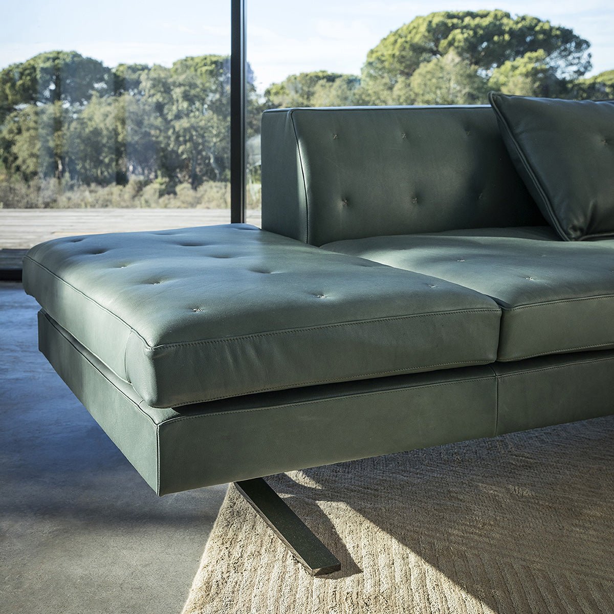 Mobile / Kennedee Sofa, designed by Jean-Marie Massaud made by Poltrona Frau 
