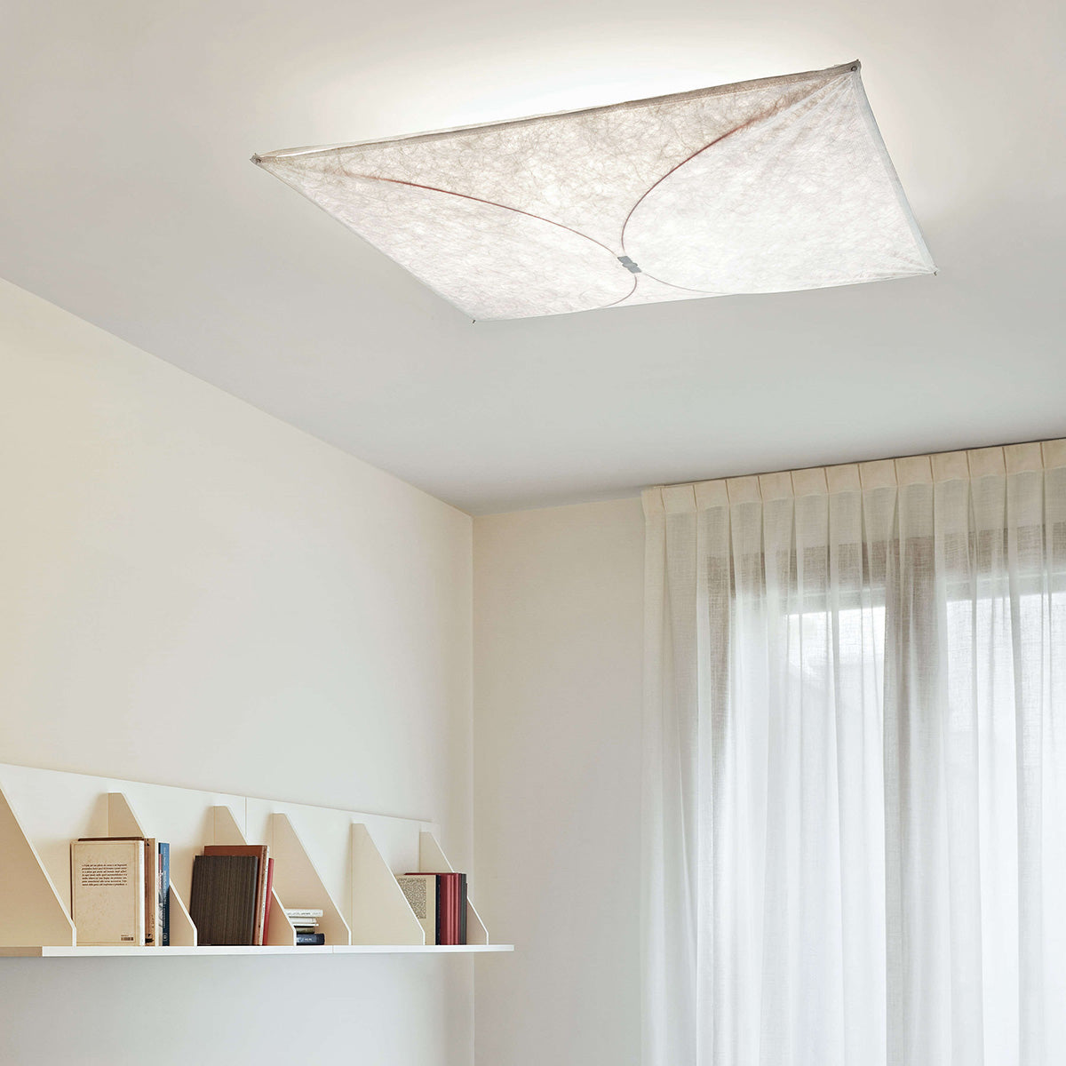 Ariette 1 / Mobile / Ariette Wall and Ceiling Lamp, designed by Tobia Scarpa made by Flos 