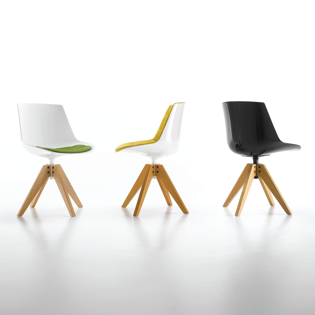 Mobile / WhiteMenu / Flow Chair Iroko, designed by Jean Marie Massaud