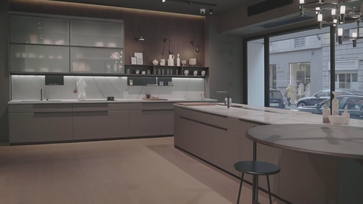 Load video: Arredo3 Flagship Store | Luxury Furniture, Lighting, and Interior Design Services. Showroom located in Milano.