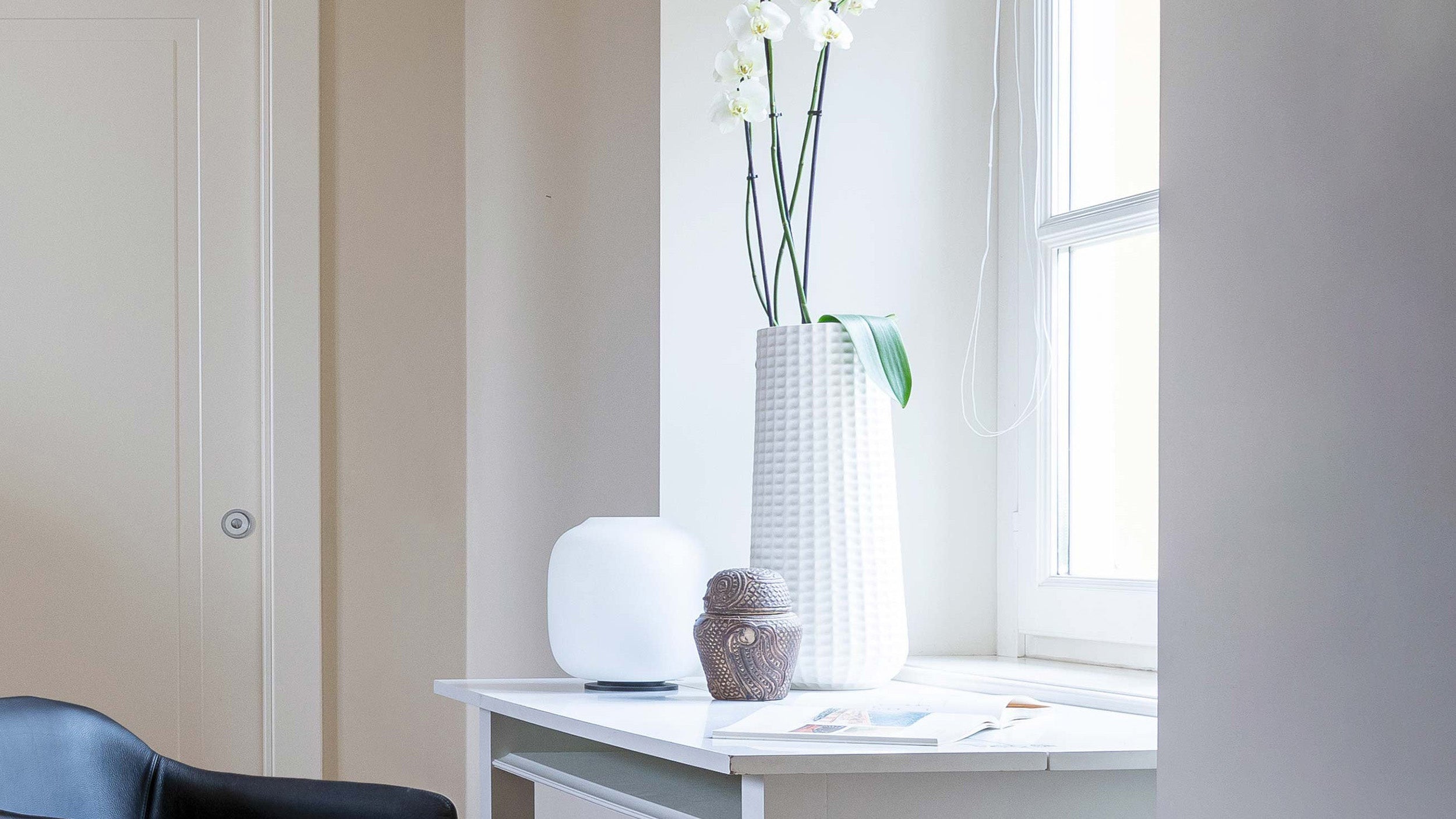 Desktop / Trace Vase, designed by Francesco Forcellini for Cappellini