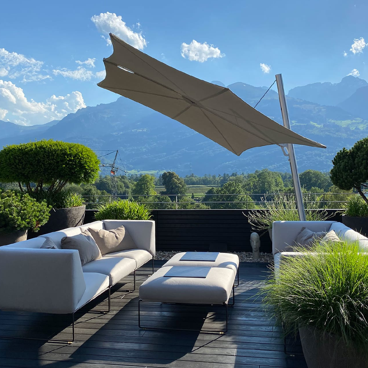 Mobile / WhiteMenu / Spectra, designed by Dirk Wynant