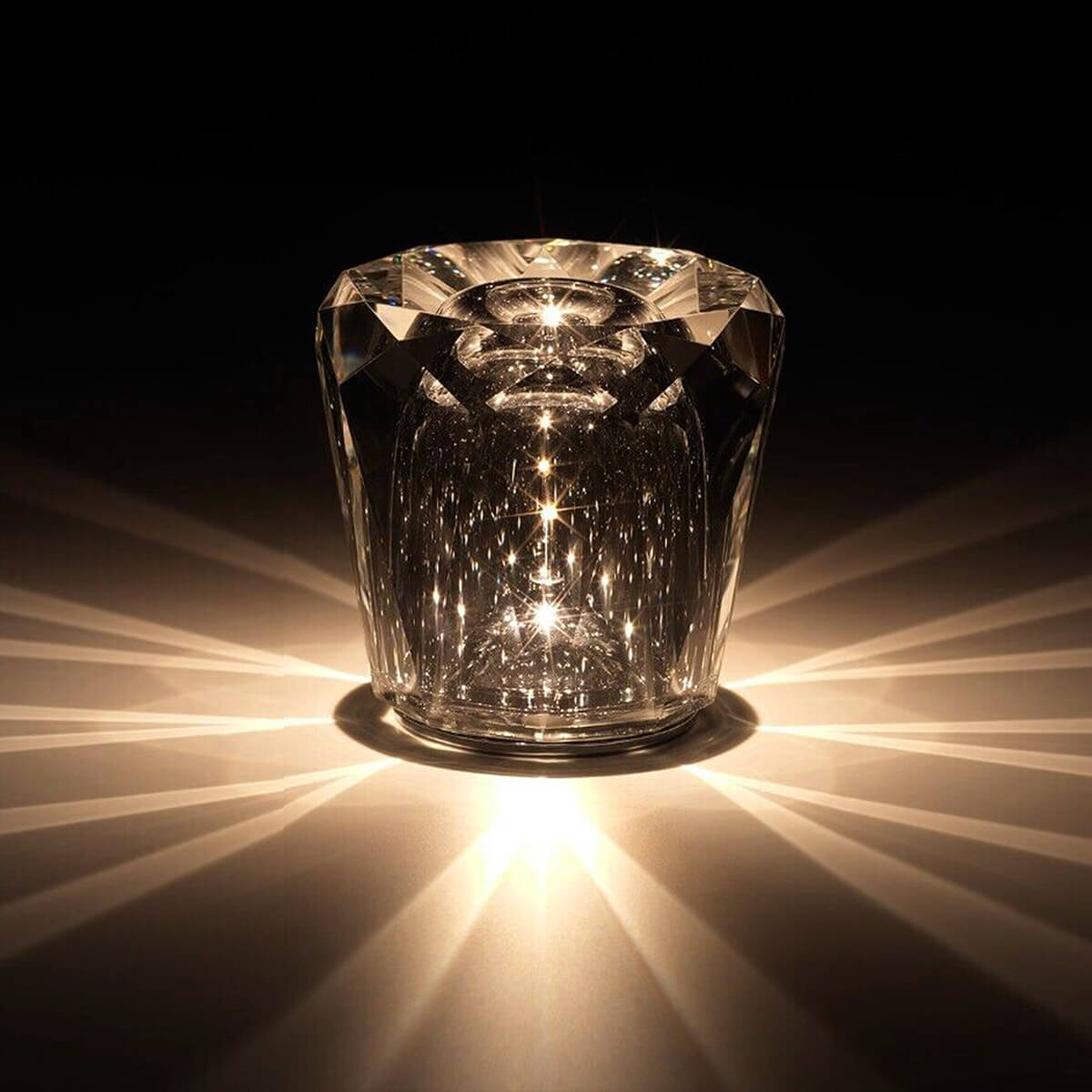 Acrux / Mobile / WhiteMenu / Xtal Wireless LED Lamp Designed by Ryuichi Kozeki made by Ambientec