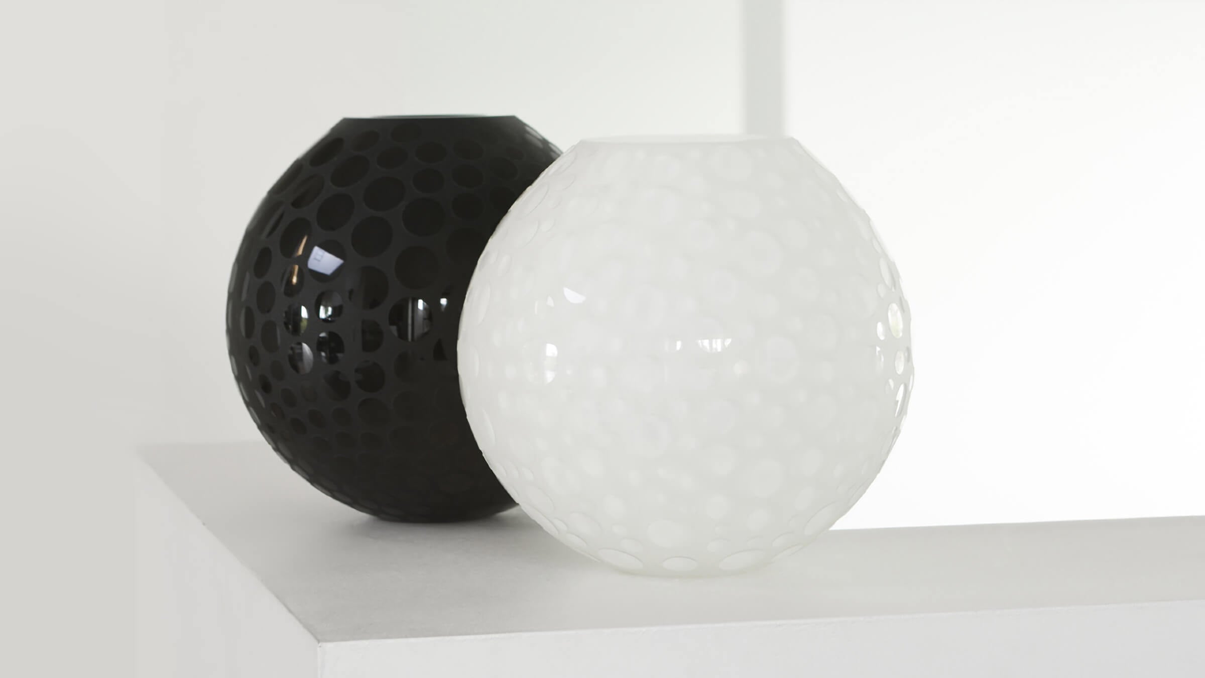GeneralOption / Desktop / BlackMenu / Billy Crystal Glass Vase, designed by Klaar Prims