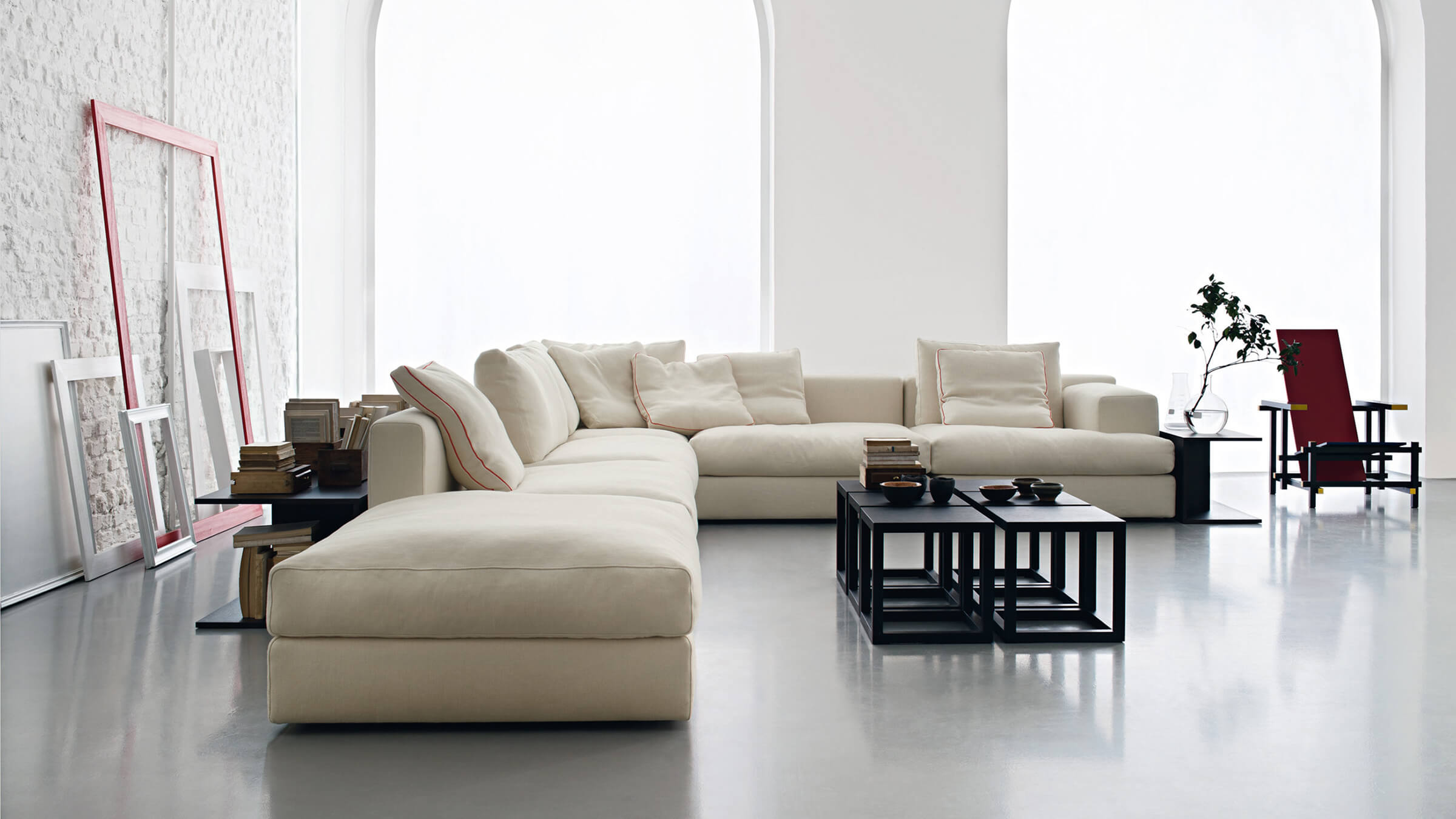 GeneralOption / Desktop / BlackMenu / Miloe Sofa, designed by Piero Lissoni made by Cassina