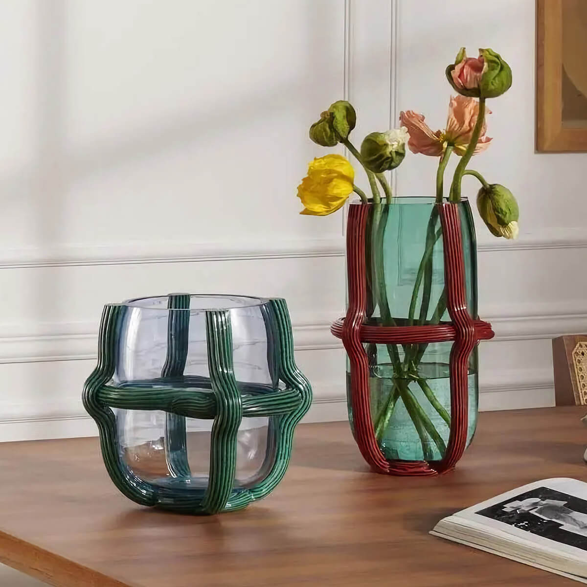 GeneralOption / Mobile / BlackMenu / Sestiere Vases, designed by Patricia Urquiola made by Cassina