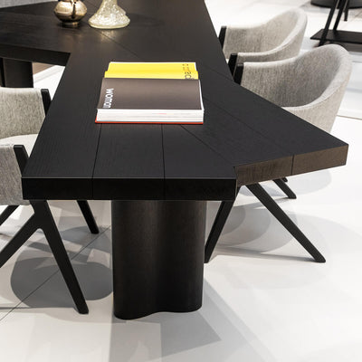 Mobile / BlackMenu / Ventaglio Table designed by Charlotte Perriand made by Cassina