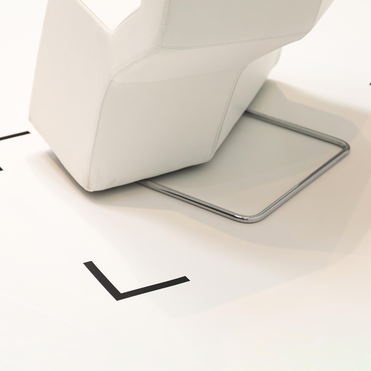 Mobile / BlackMenu / Chaos Chair - From the Archives, designed by Konstantin Grcic