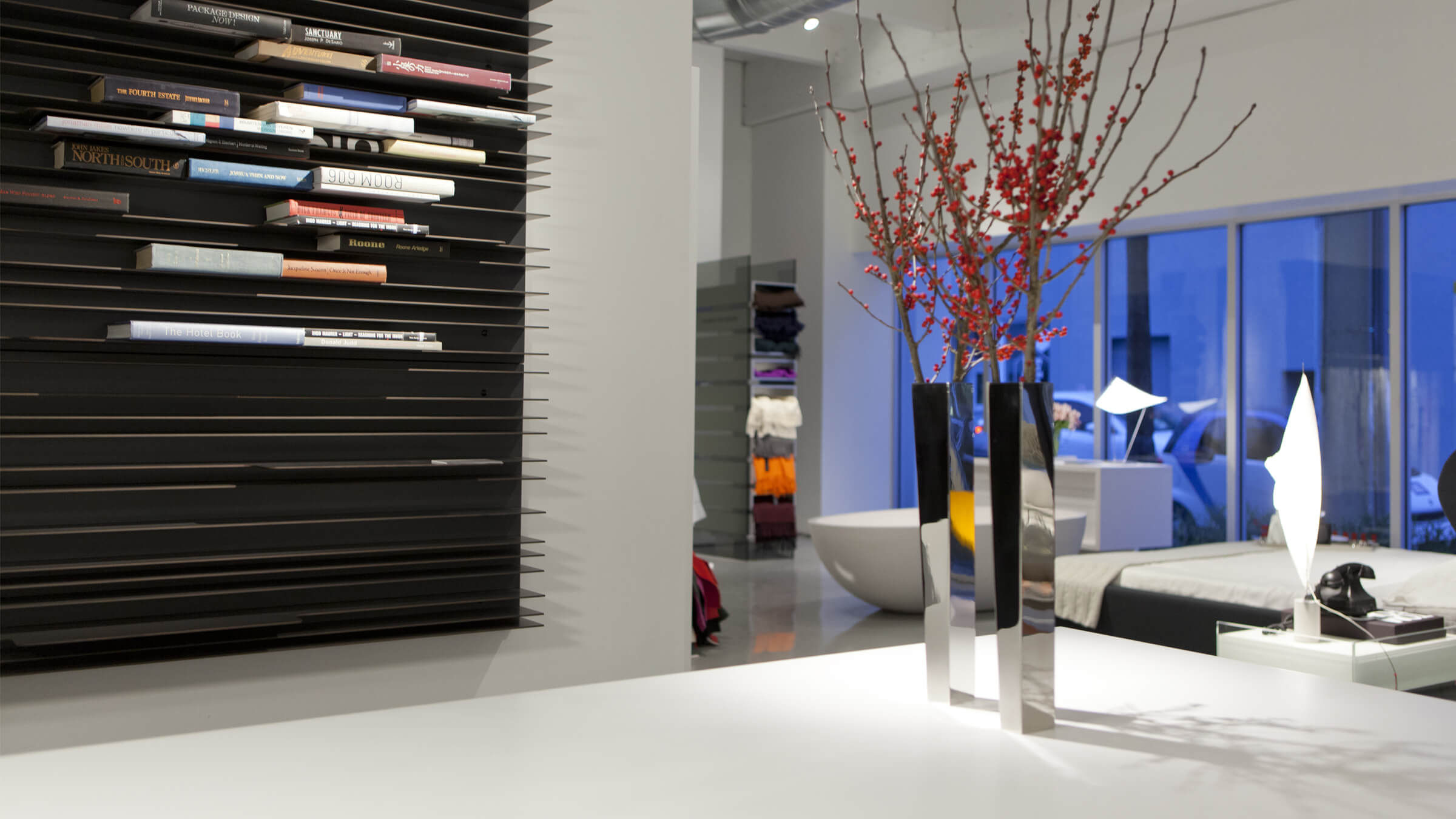 Desktop / WhiteMenu / Crevasse Vase, designed By Zaha Hadid Design for Alessi