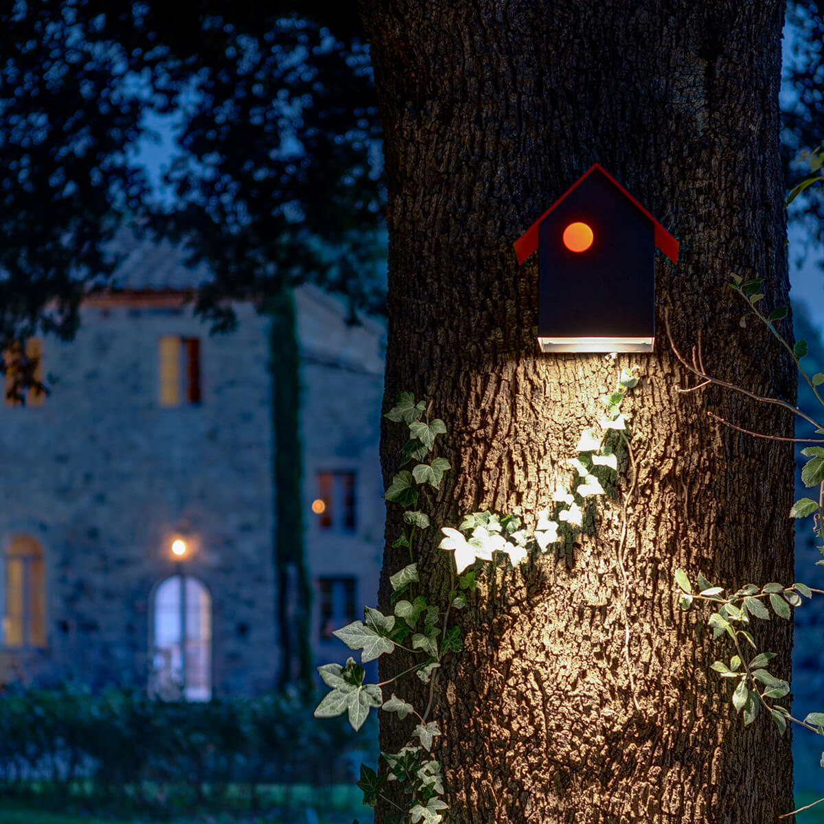 Mobile / WhiteMenu / Imu Outdoor Wall Lamp designed by Omar Carraglia