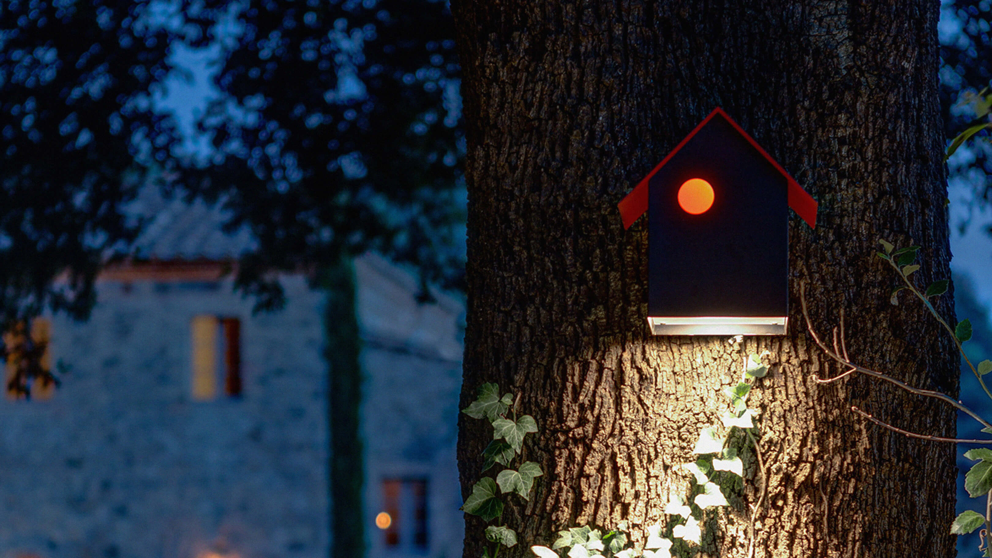 Desktop / WhiteMenu / Imu Outdoor Wall Lamp designed by Omar Carraglia