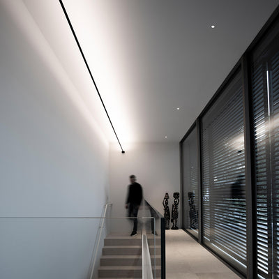 Mobile / BlackMenu / Infinito Wall Lamp, designed by Davide Groppi