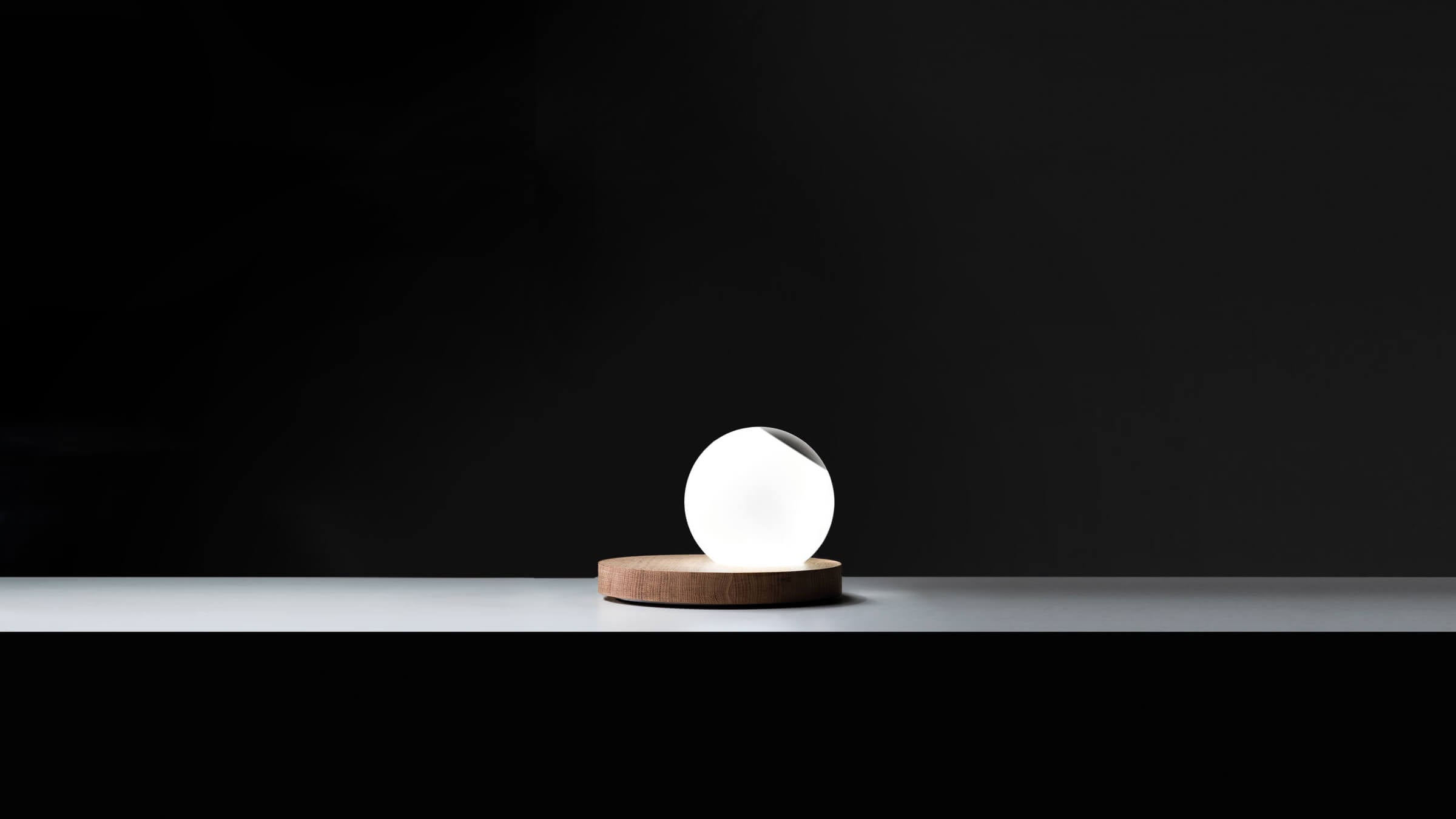 Desktop / WhiteMenu / Pigreco Table Lamp, designed by Davide Groppi