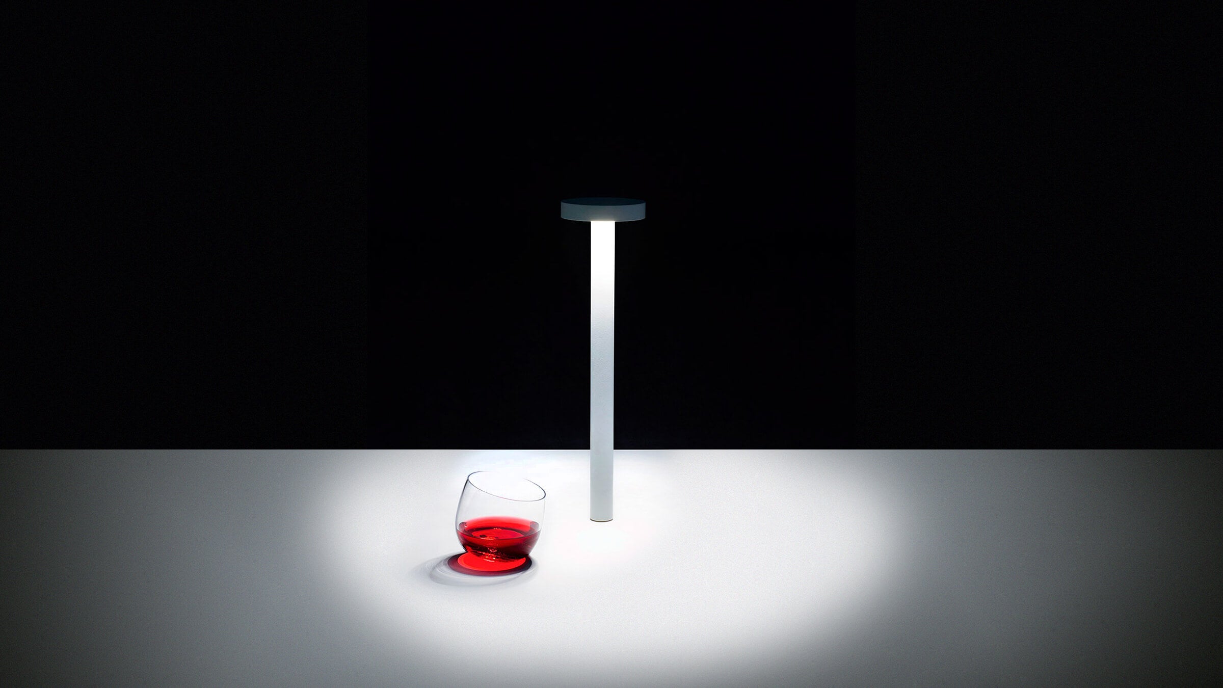 Desktop / WhiteMenu / Tetatet LED Table Lamp, designed by Davide Groppi