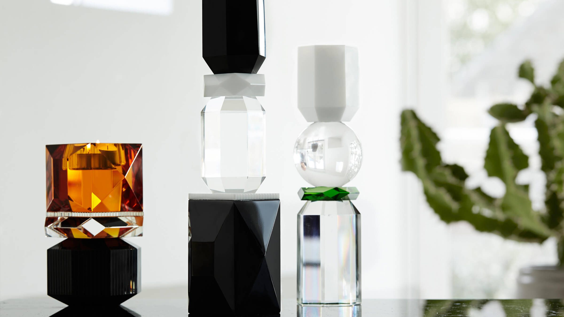 Desktop / BlackMenu / Dakota T-Light Holder